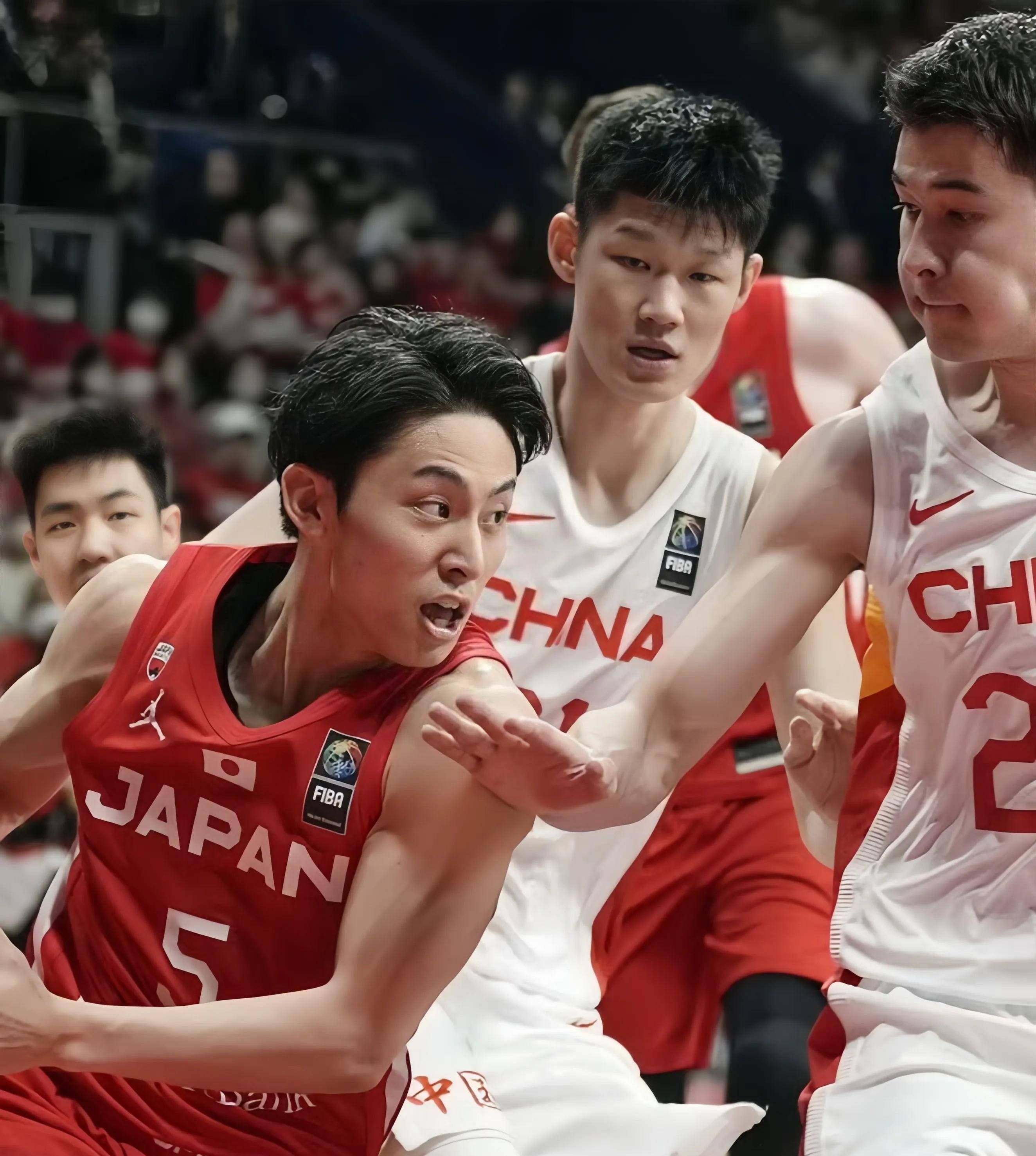 爱游戏包含里程碑夜马赛造点机会；CBA常规赛今晚刷纪录；引发热议；身体对抗强度拉满的词条